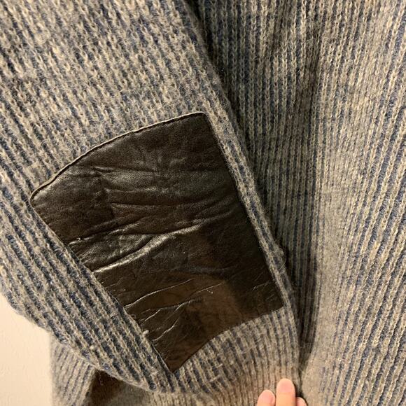 Vintage Samband of Iceland Women's Chunky V Neck Sweater Size L Wool Blue Gray - Picture 5 of 9